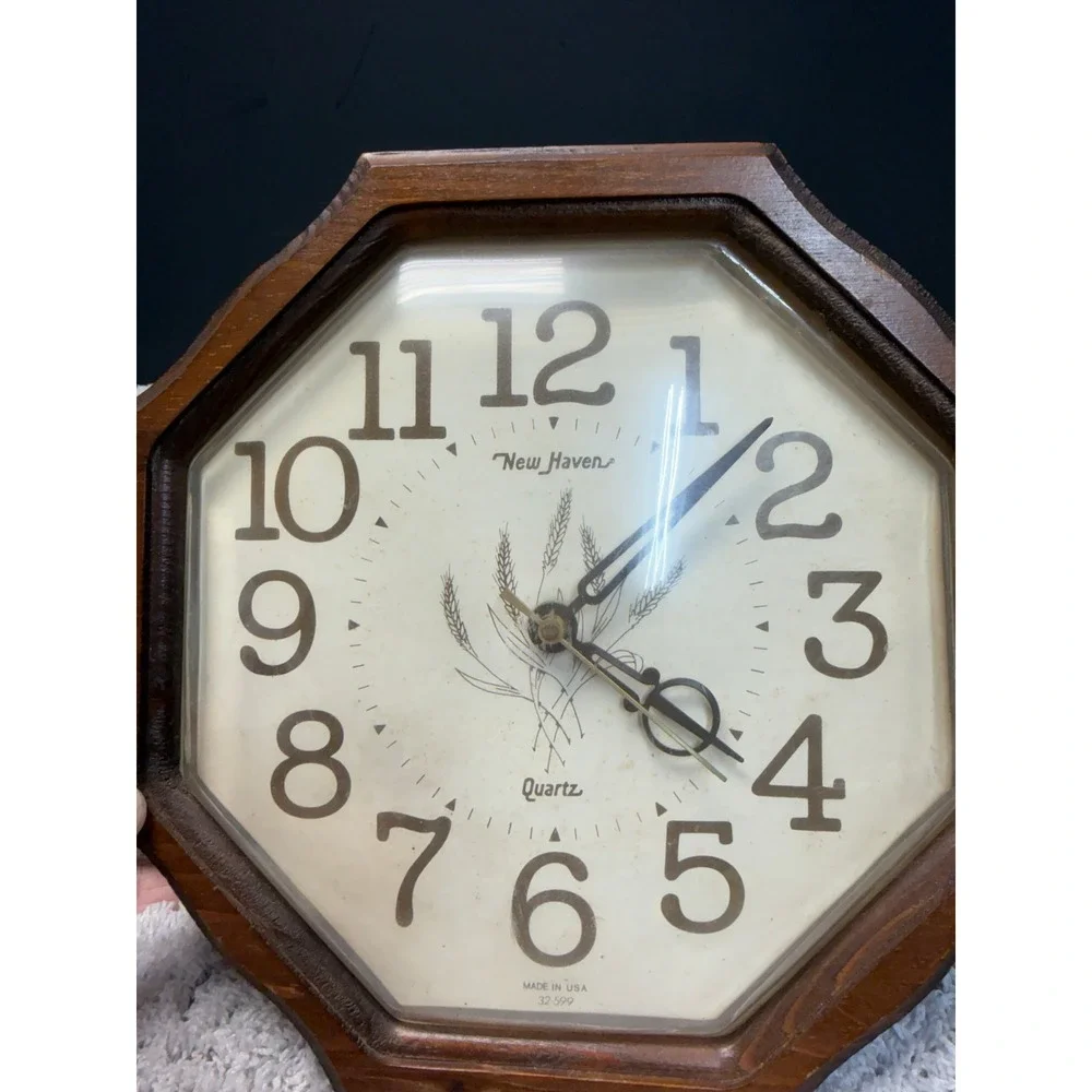 Vintage New Haven Quartz Wall Clock Wood Octagon Wheat Made in USA 32-599 Brown